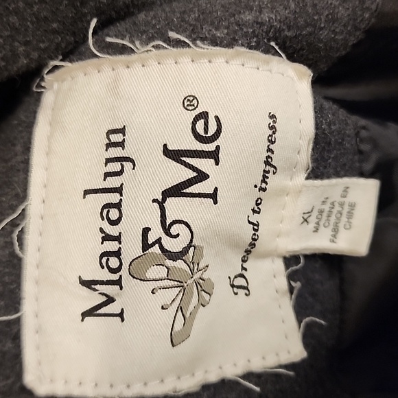 Grey 3 Button Jacket Women's size XL - Picture 7 of 8